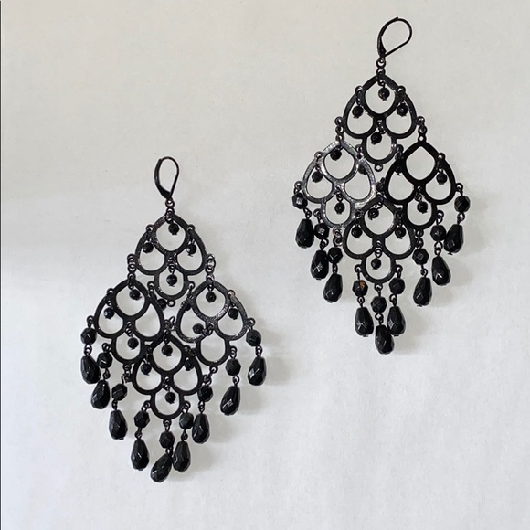 Assorted dangly earrings - Picture 3 of 9